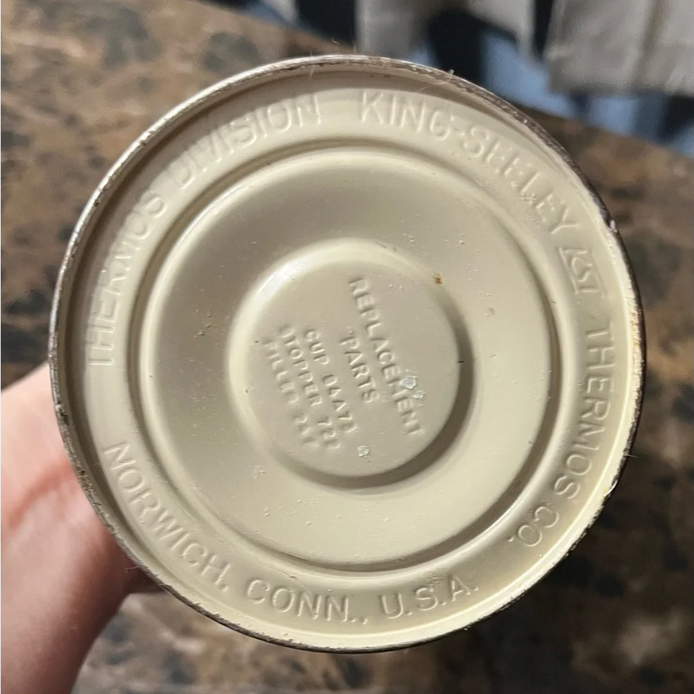 1980s Dunkin Donuts Thermos - Picture 4 of 7